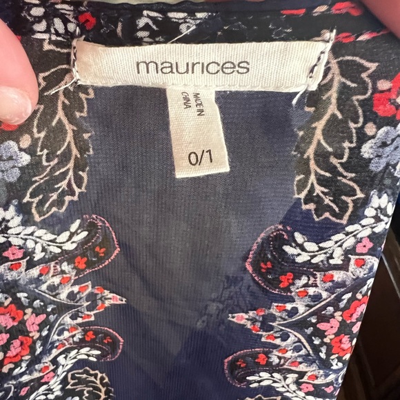 Sheer shawl - Picture 3 of 3